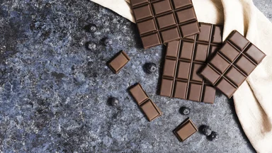 Перекус для спокойствия: продукты, которые помогают справиться со стрессом