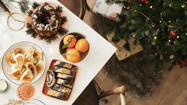 Едим вкусно, живём спокойно: как пережить новогодний стол без тяжести и лишних забот