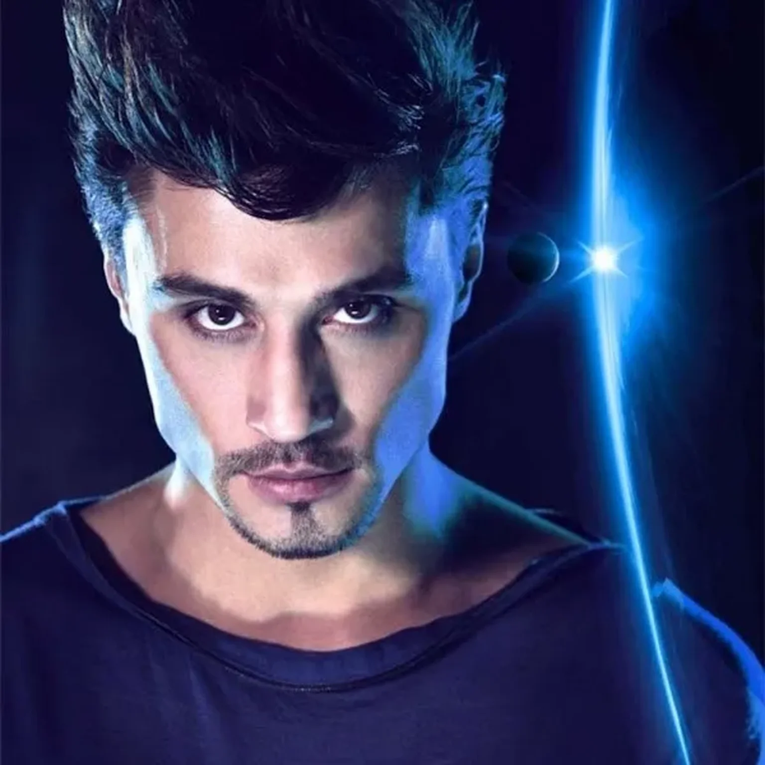 Ты должна рядом быть