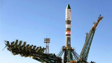 От эфира к космосу: телеканал РУ.ТВ отметил 20-летие символическим запуском логотипа на орбиту