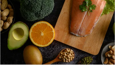 Орехи, индейка и тёмный шоколад: какие продукты поднимают настроение без лекарств