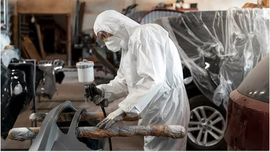 Автомаляр стал самой высокооплачиваемой рабочей профессией в России