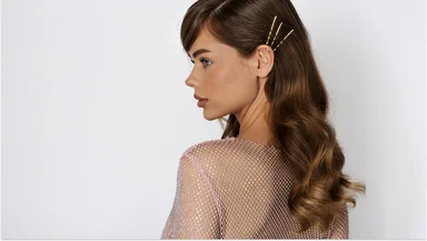 Гладкий хвост, мальвинка и косы с лентами: выбираем причёску на выпускной