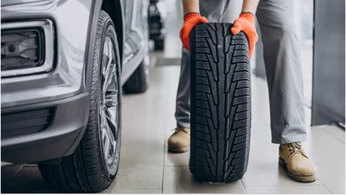 Россиян предупредили о штрафе за езду на зимней резине в тёплое время