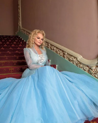 Лариса Долина решила попробовать себя в театре