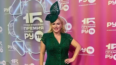 Анна Семенович полетела на Мальдивы с женихом