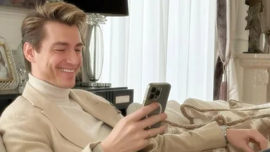 «Весь знакомый мир в её глазах»: как Алексей Воробьёв открывает его заново с Оливией