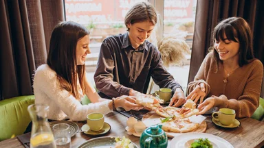 Как совместный приём пищи помогает укрепить отношения?