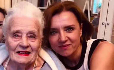 Ксения Алферова показала бабушку, отметившую 104-летие