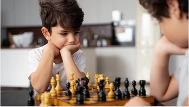 Карпов открыл детский шахматный турнир в честь 65-летия полёта Гагарина