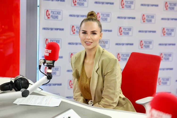 Hannah russian. Ханна певица.